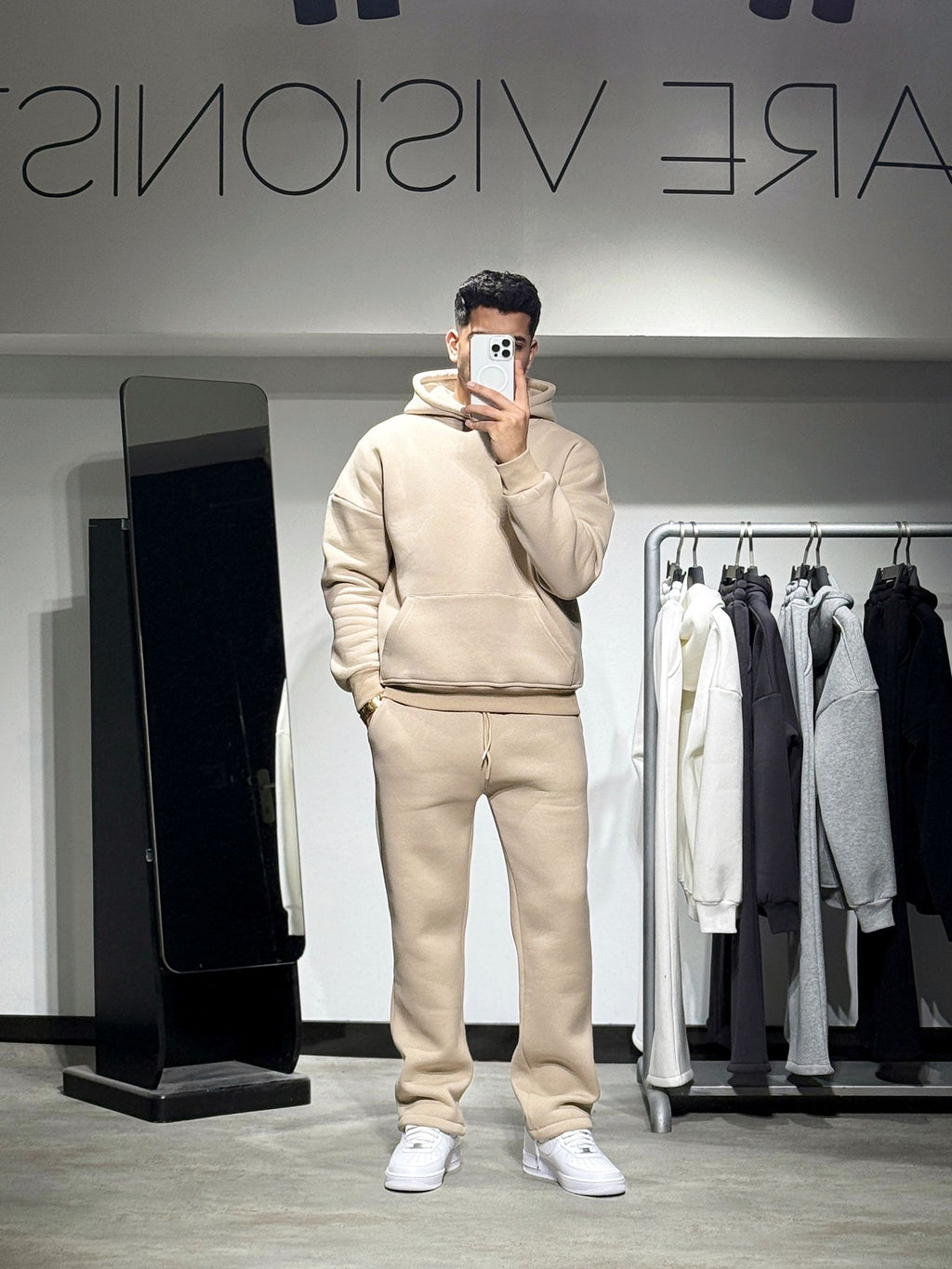 THE FRENCH BEIGE