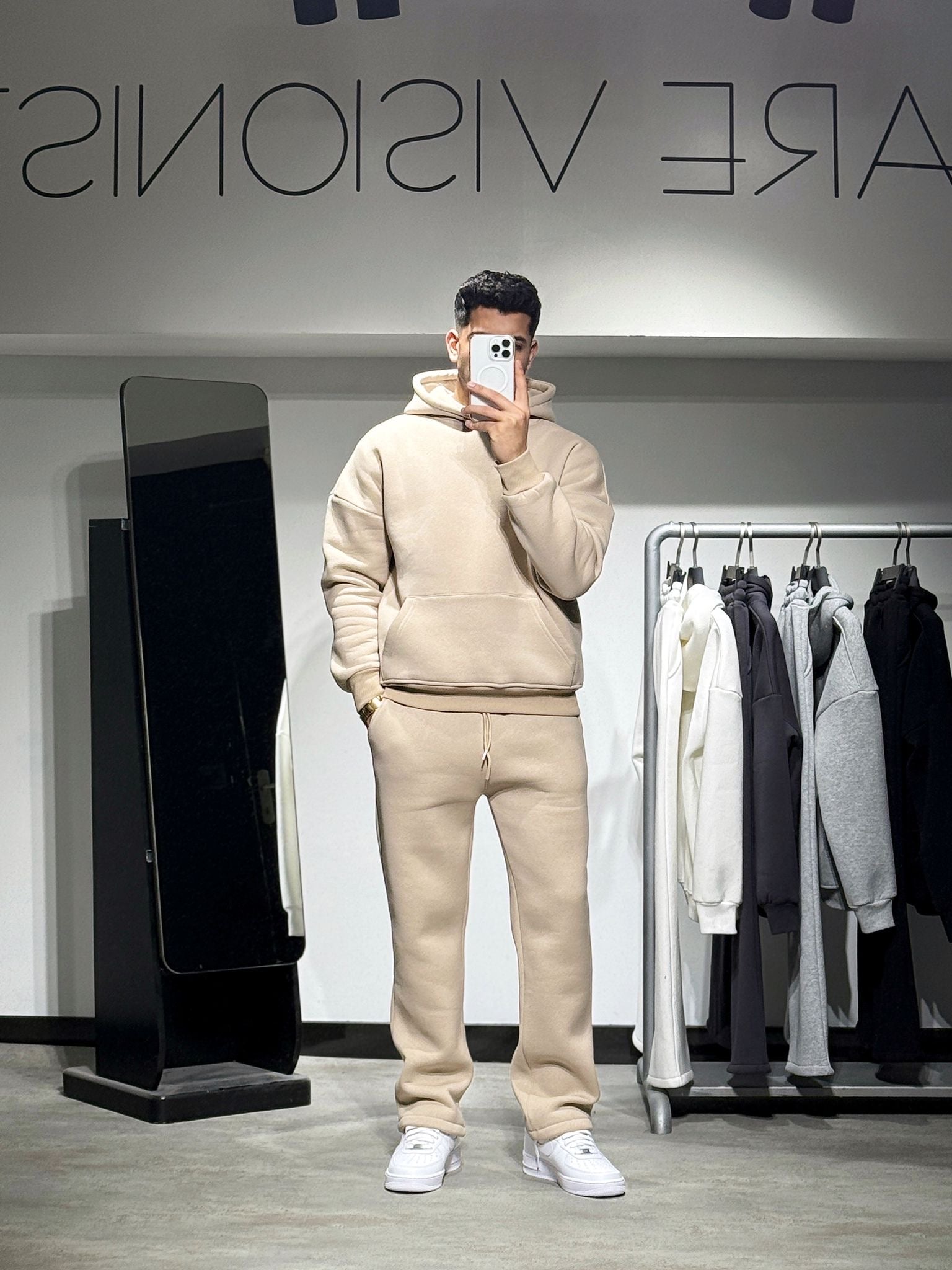 THE FRENCH BEIGE