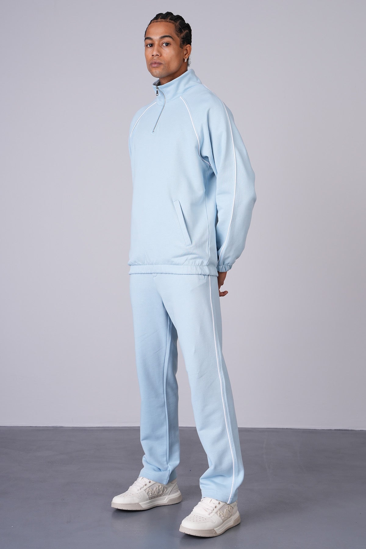 ENSEMBLE JOGGING BLUE ICE