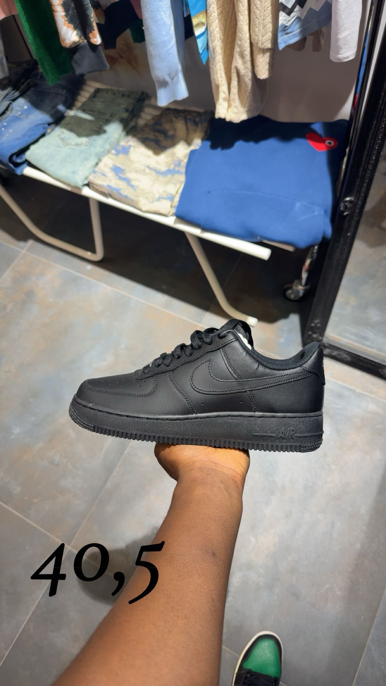 NIKE AIR FORCE BLACK