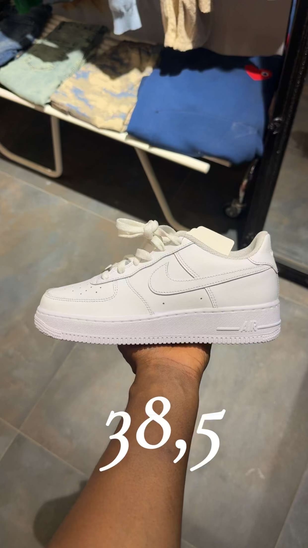 NIKE AIR FORCE ONE